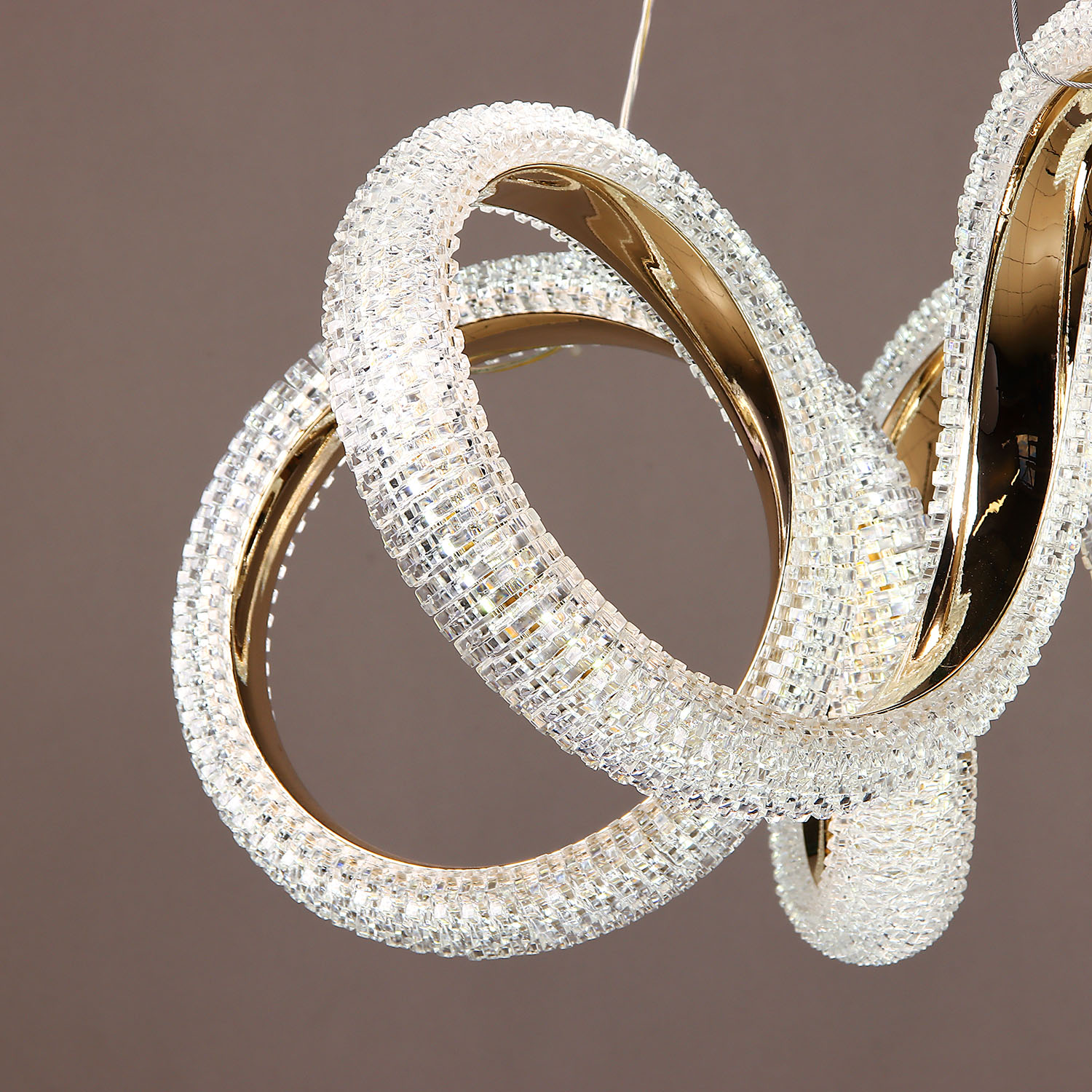 Светильник подвесной светодиодный 9232/140W Gold  530 мм 3 реж., пульт S=20м2  VERNER LIGHTING *1