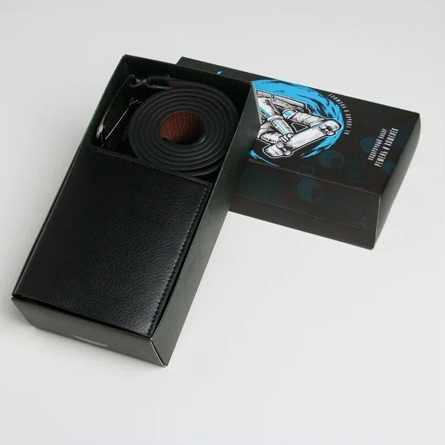 Набор "Первому во всем", кошелек и ремень (122х3,7 см)  5276404