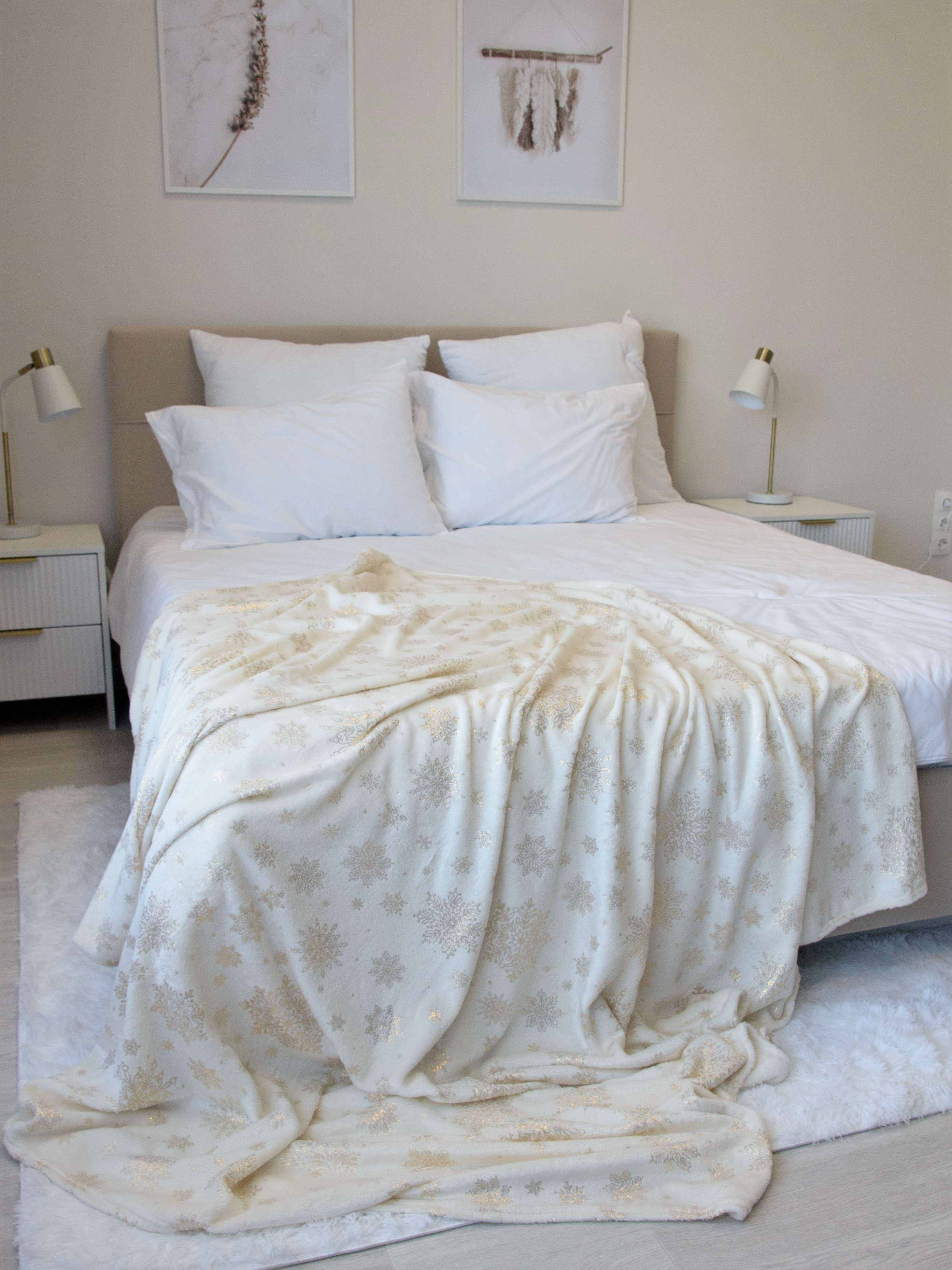 Плед 180*200см микрофибра Снежинки золото Belezza *1 Плед 180*200см микрофибра Снежинки золото Belezza *1