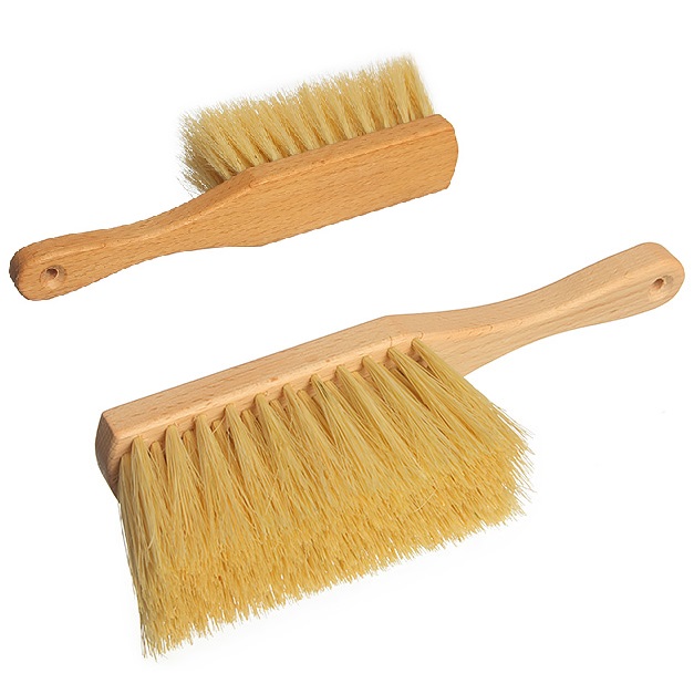 яяяЩетка-сметка деревянная ручка, натур. щетина, дл.24см,выс.щетины 6см СЛ/303 "YOZHIK " *1/48