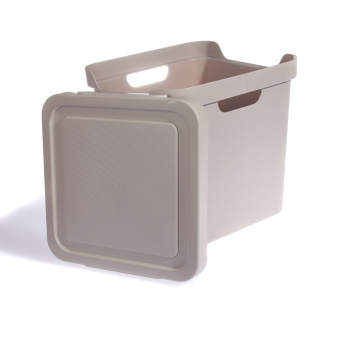 Контейнер д/хранения пластм. "Luxe"18,0л 286х286х286мм св.Бежевый арт.433242634 ("Бытпласт") *1/6