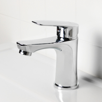 Смеситель для умывальника Milardo Horizont HORSB00M01, короткий излив, рычажный Смеситель для умывальника Milardo Horizont HORSB00M01, короткий излив, рычажный